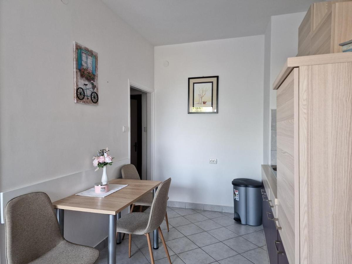 Apartament Sostaric